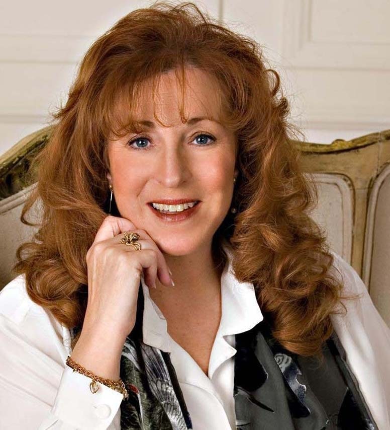 Jackie Lapin headshot